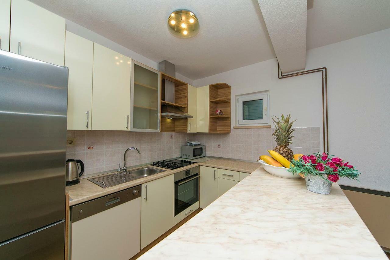 Apartment Marina Makarska Eksteriør billede